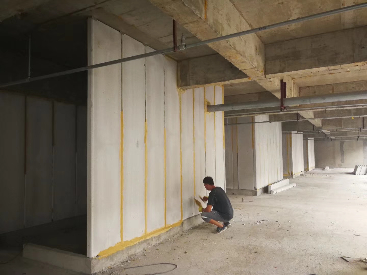 晋州无机发泡轻骨料混凝土隔墙板施工技术性能研究
